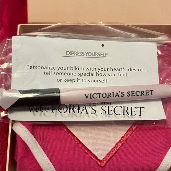 Victoria's Secret RARE Y2K Express Yourself Pink Heart Panty NWT - Picture 6 of 6